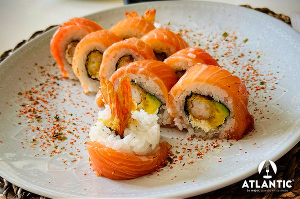 Arroz sushi (shari) sake roll